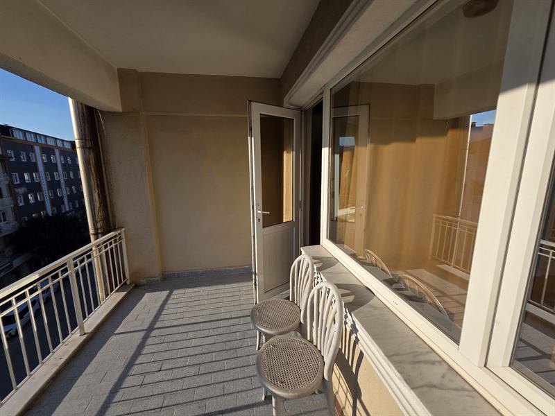 Burdur erkek apart geniş balkon